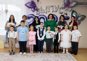 Выпускной 2025 года с гордым названием "Лучше всех" действительно оправдал свое имя! Выпускной 2025 года с гордым названием "Лучше всех" действительно оправдал свое имя!.